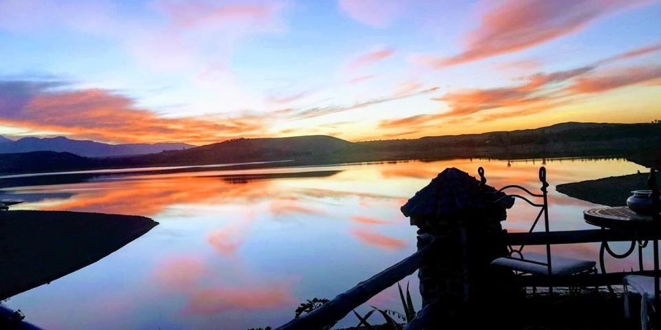 Rive Du Lac Lalla Takerkoust Bagian luar foto